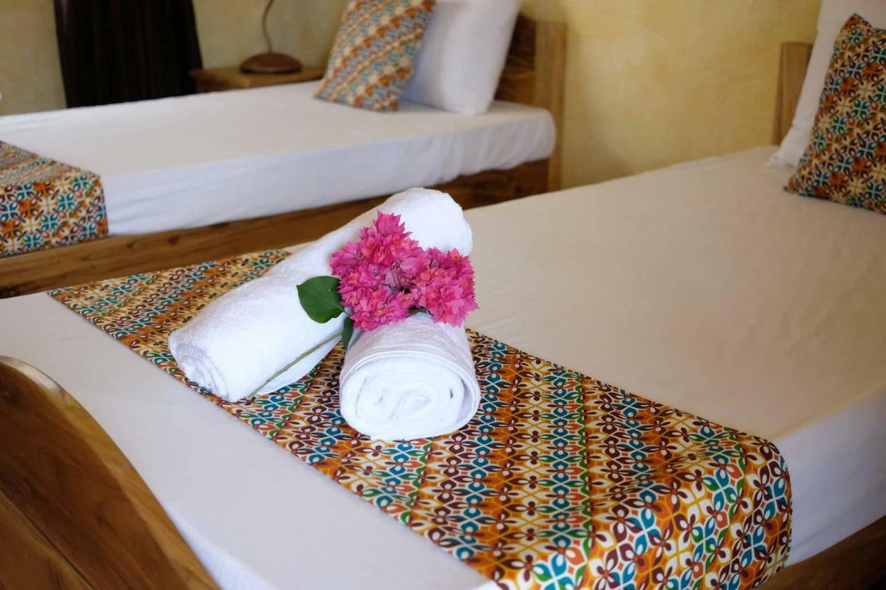 La Casa Di Beatrice Bed and Breakfast Panglao Exterior foto